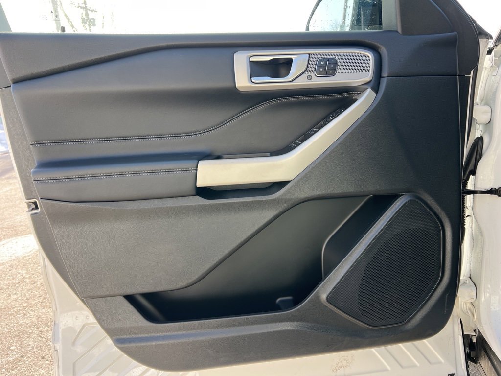 Used 2020 Ford Explorer Limited image 10