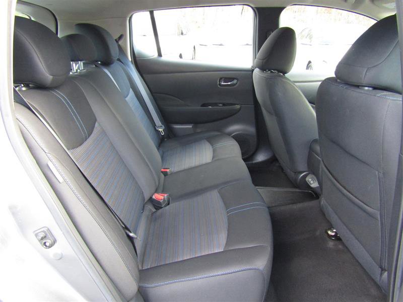 Used 2022 Nissan Leaf SV image 35