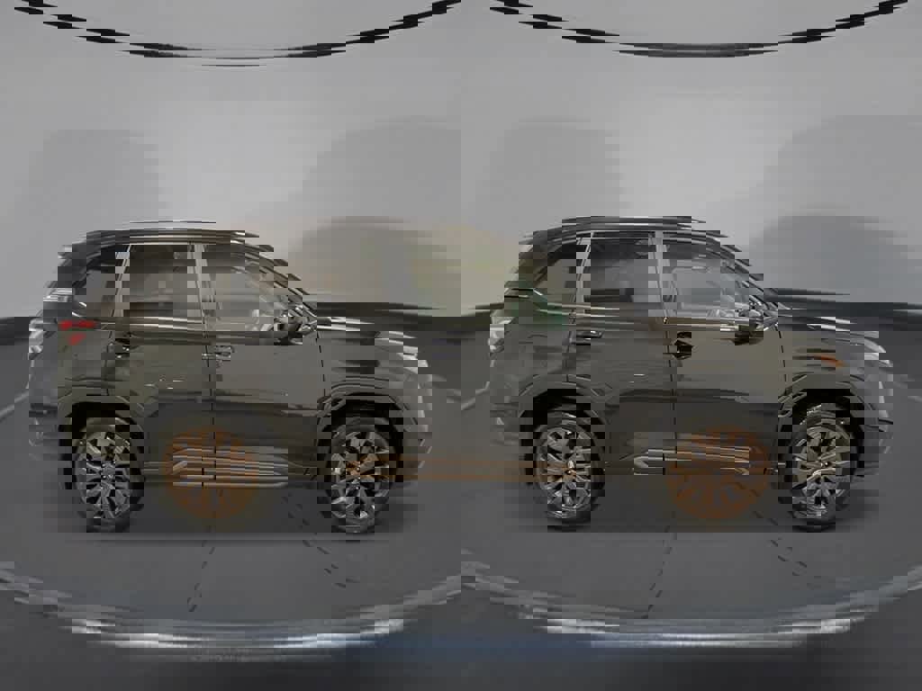 Used 2025 Subaru Forester Sport image 6