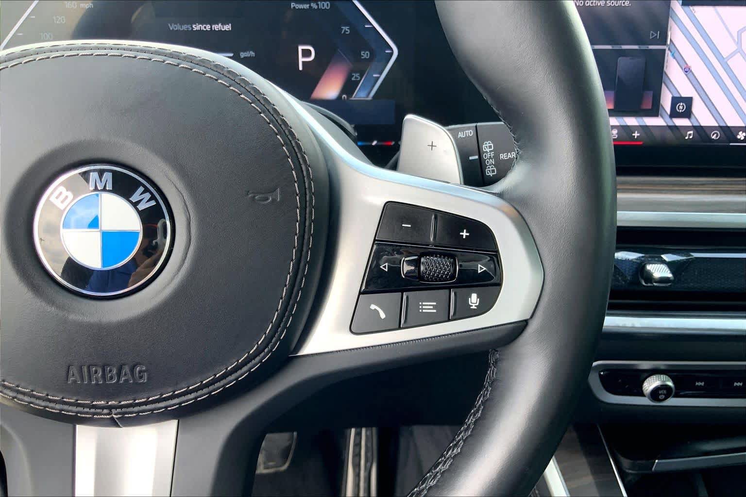 Used 2025 BMW X5 sDrive40i w/ M Sport Package RWD image 22