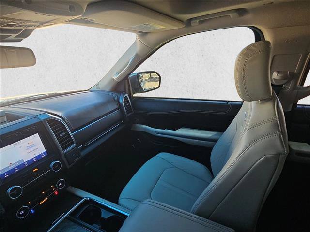 Used 2021 Ford Expedition Platinum AWD/4WD image 5