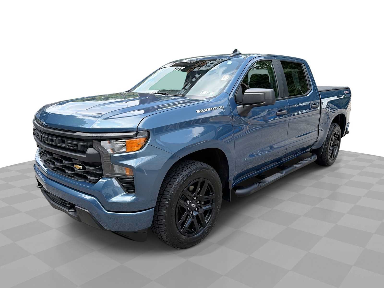 Used 2024 Chevrolet Silverado 1500 Custom AWD/4WD image 2