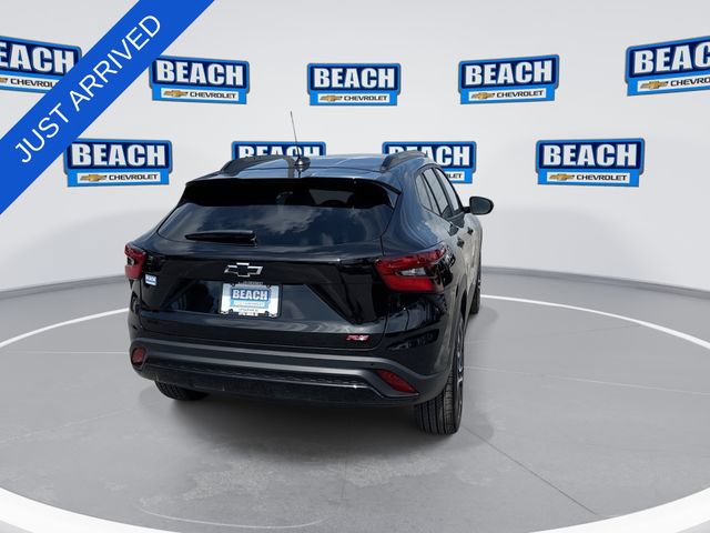 New 2026 Chevrolet Trax RS w/ Sunroof Package FWD image 7