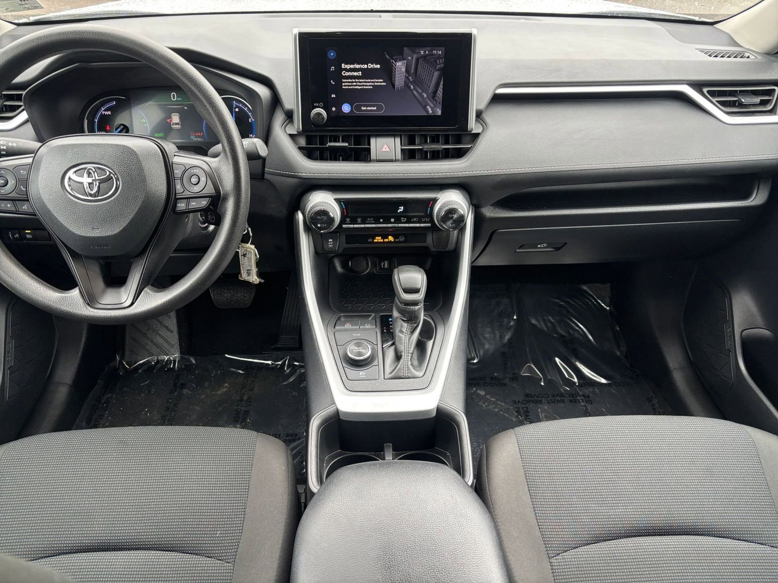 Used 2025 Toyota RAV4 LE image 27