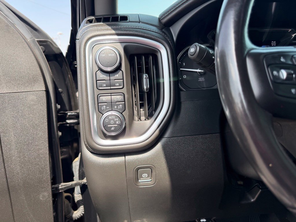 Used 2022 GMC Sierra 3500 Denali AWD/4WD image 27