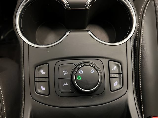Used 2023 GMC Terrain SLT AWD/4WD image 29