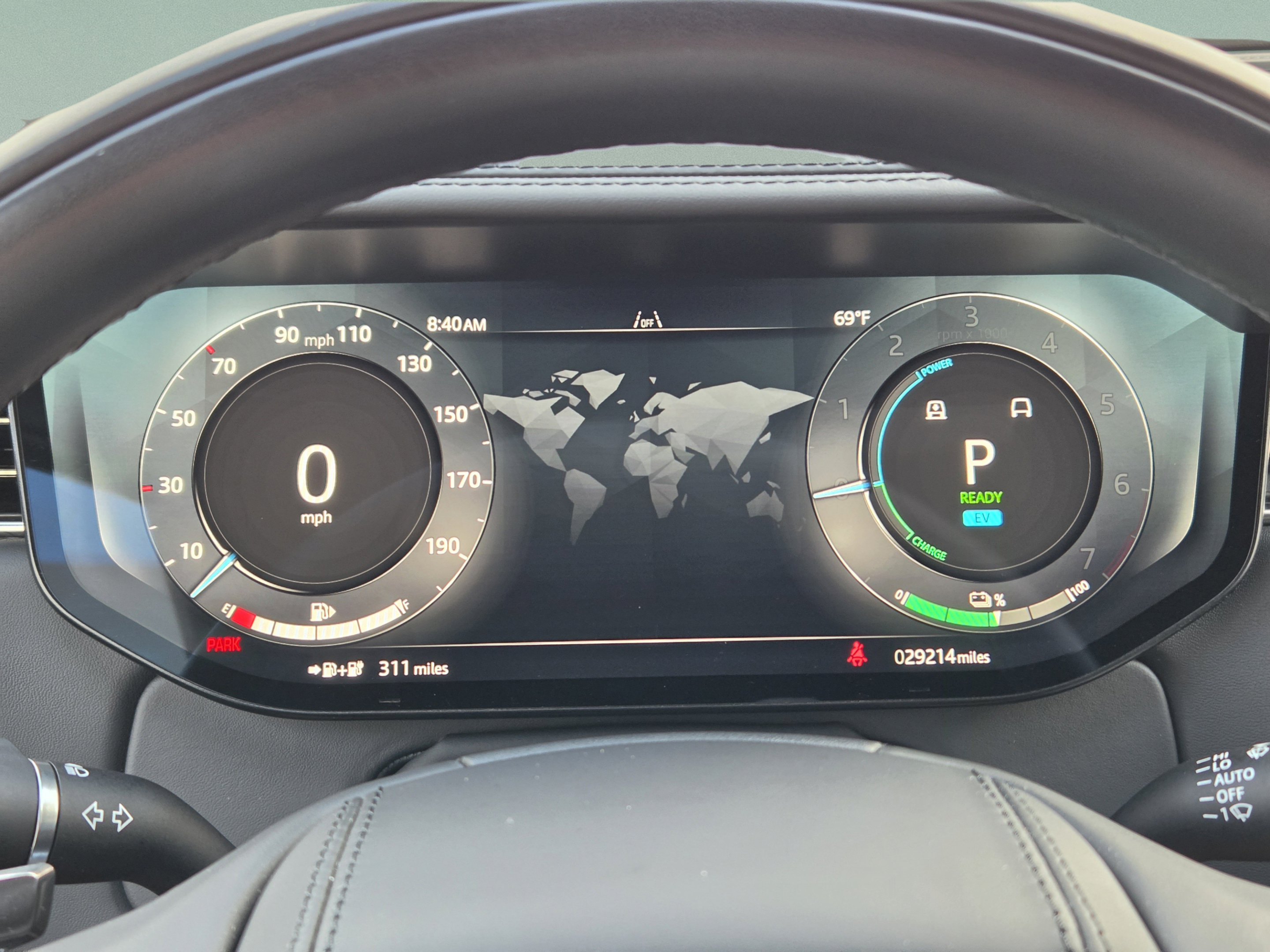 Certified 2025 Land Rover Range Rover SE AWD/4WD image 12