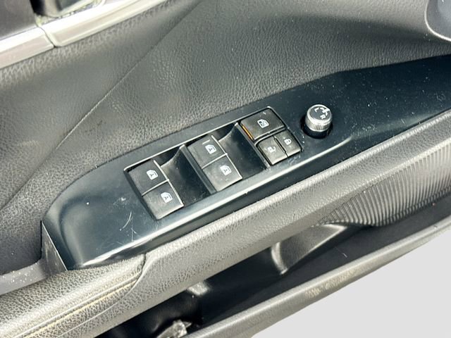 Used 2019 Toyota Camry XSE image 11