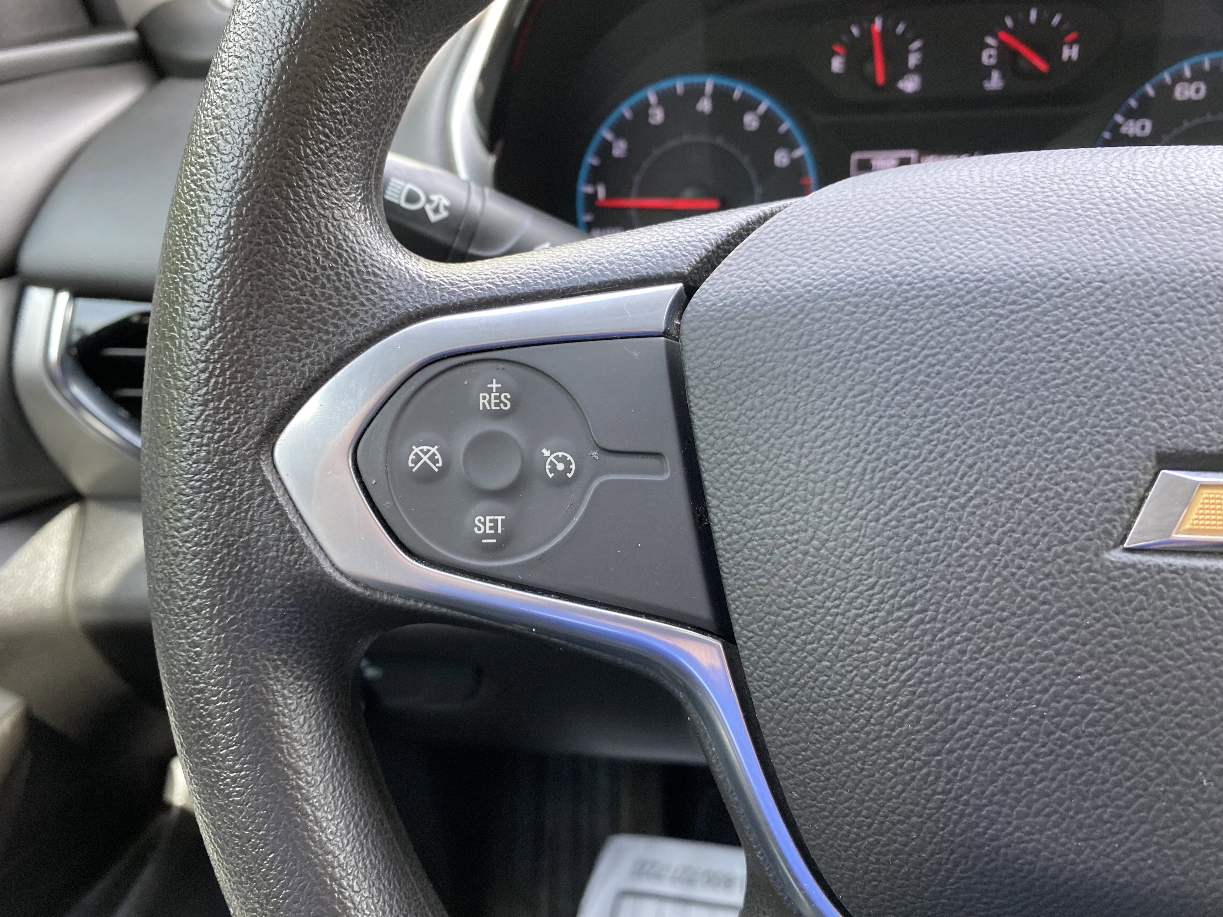 Used 2021 Chevrolet Traverse LS FWD image 19