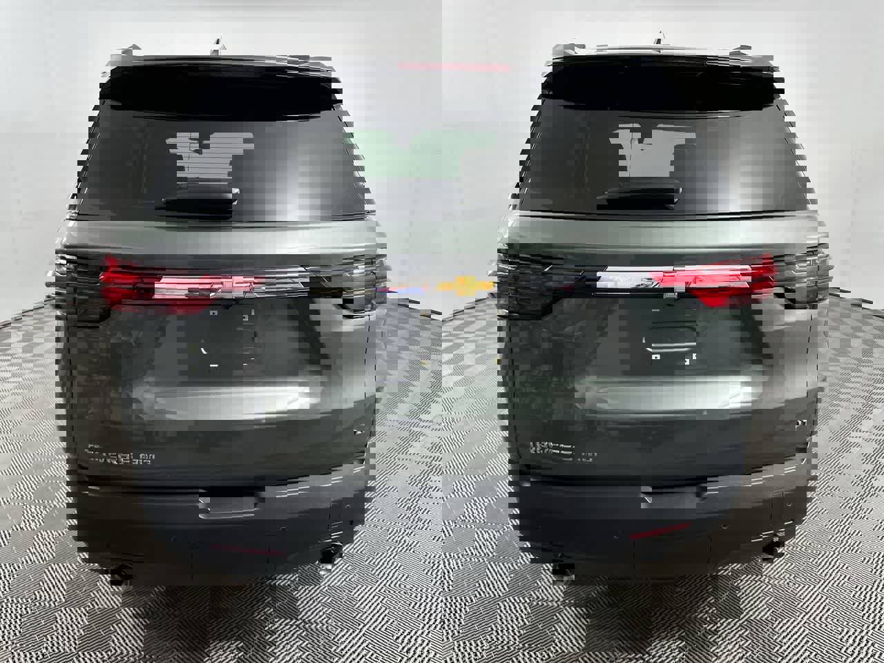Used 2023 Chevrolet Traverse LT image 19