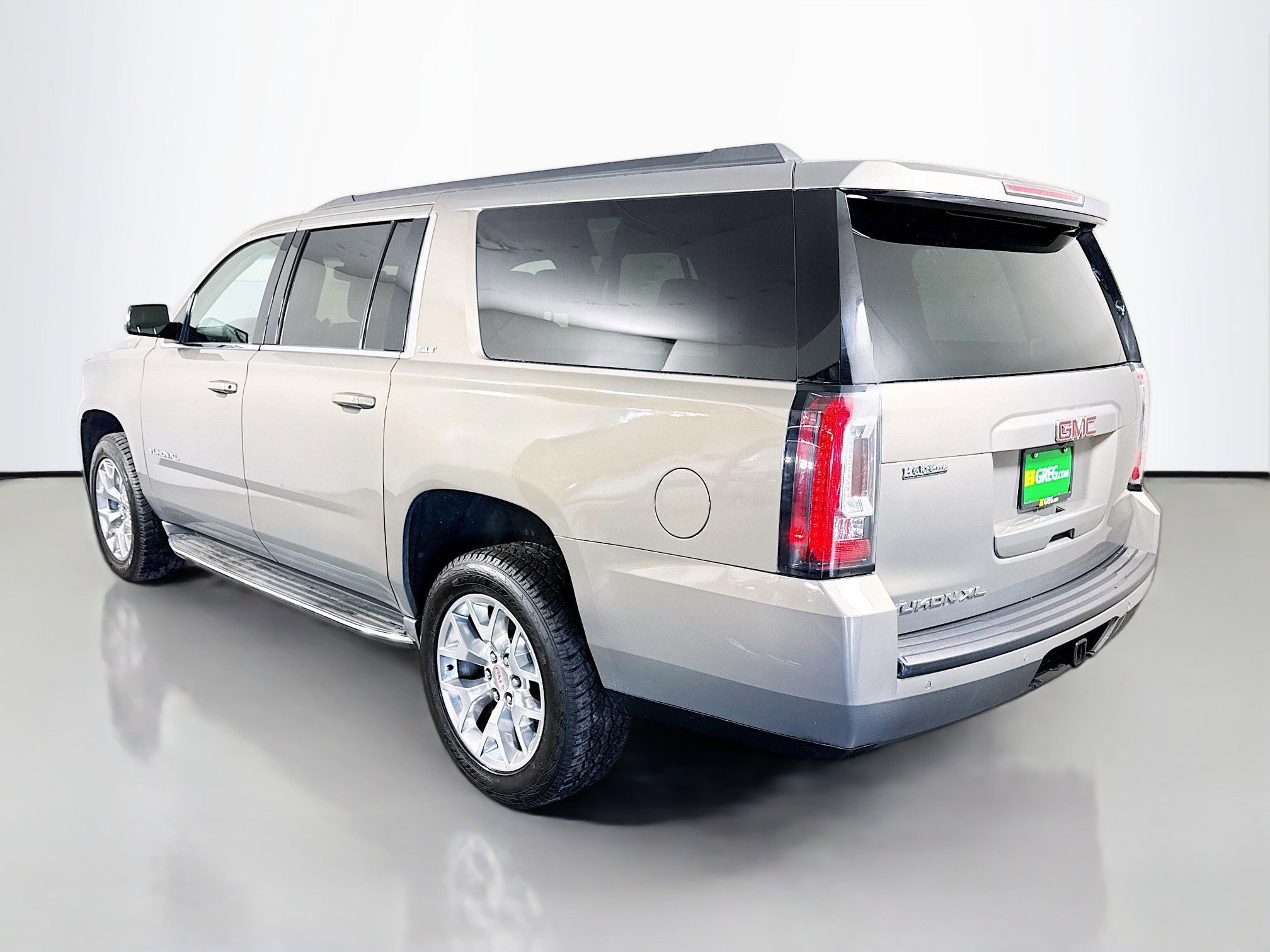 Used 2019 GMC Yukon XL SLT w/ Open Road Package image 7