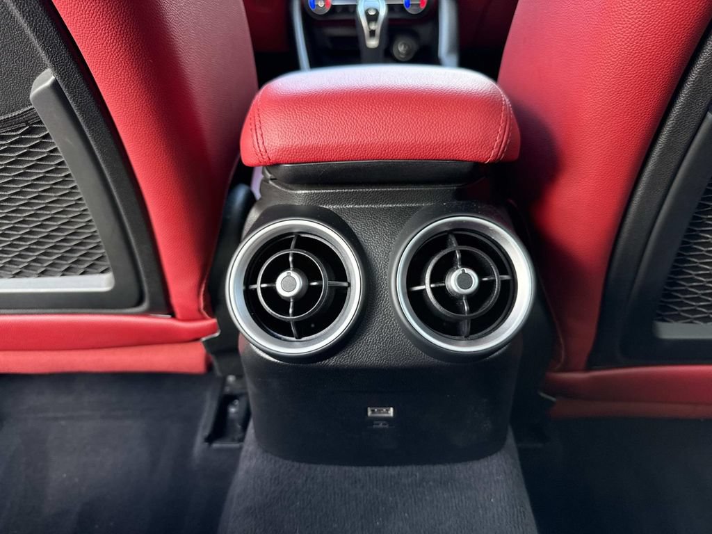 Used 2021 Alfa Romeo Giulia Ti w/ Nero Edizione RWD image 20