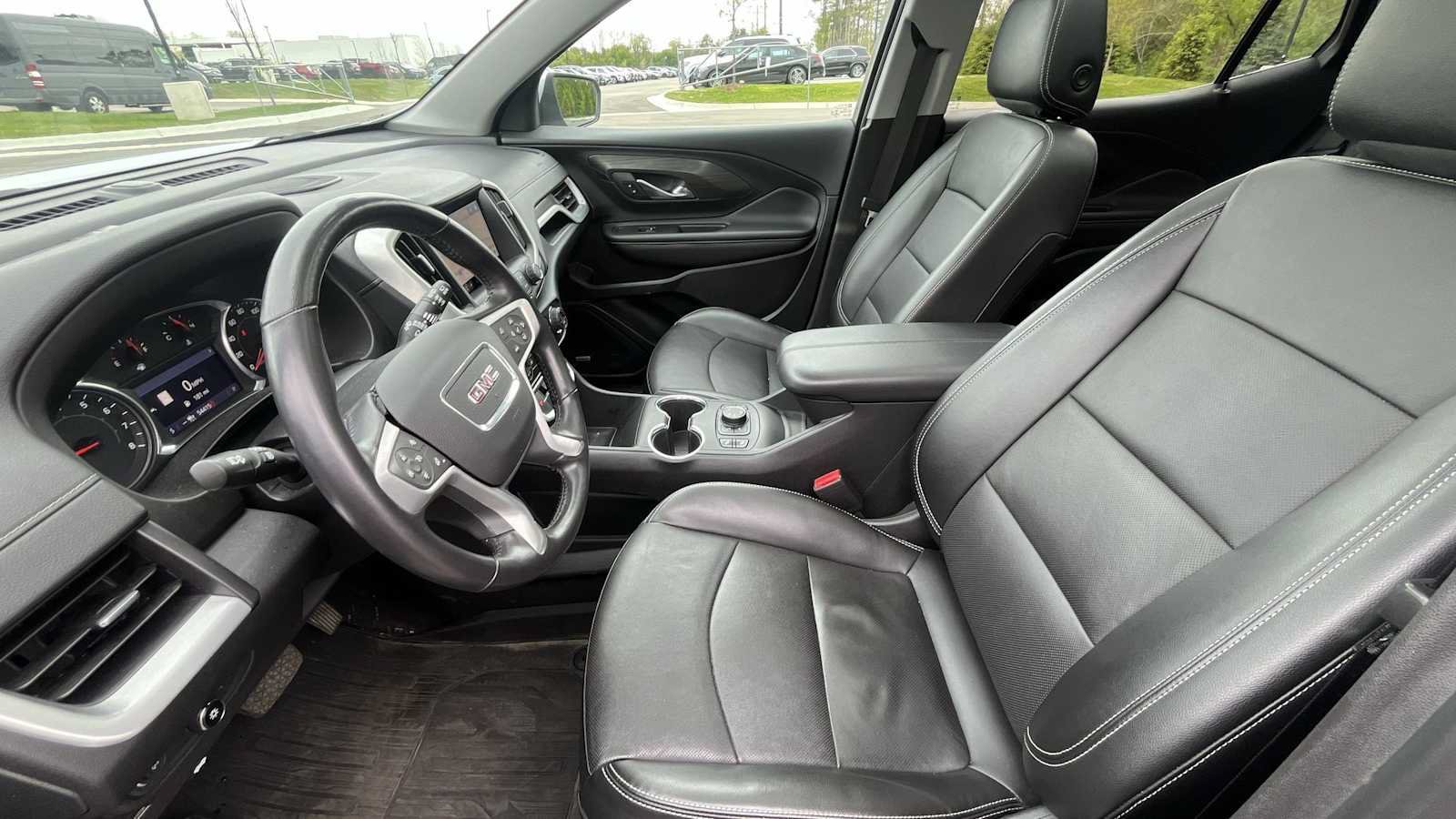 Used 2022 GMC Terrain SLT w/ Infotainment Package II AWD/4WD image 14