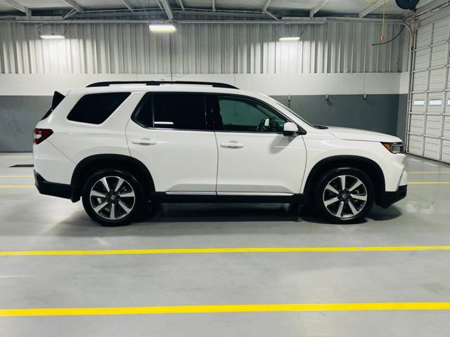 Used 2023 Honda Pilot Elite image 24