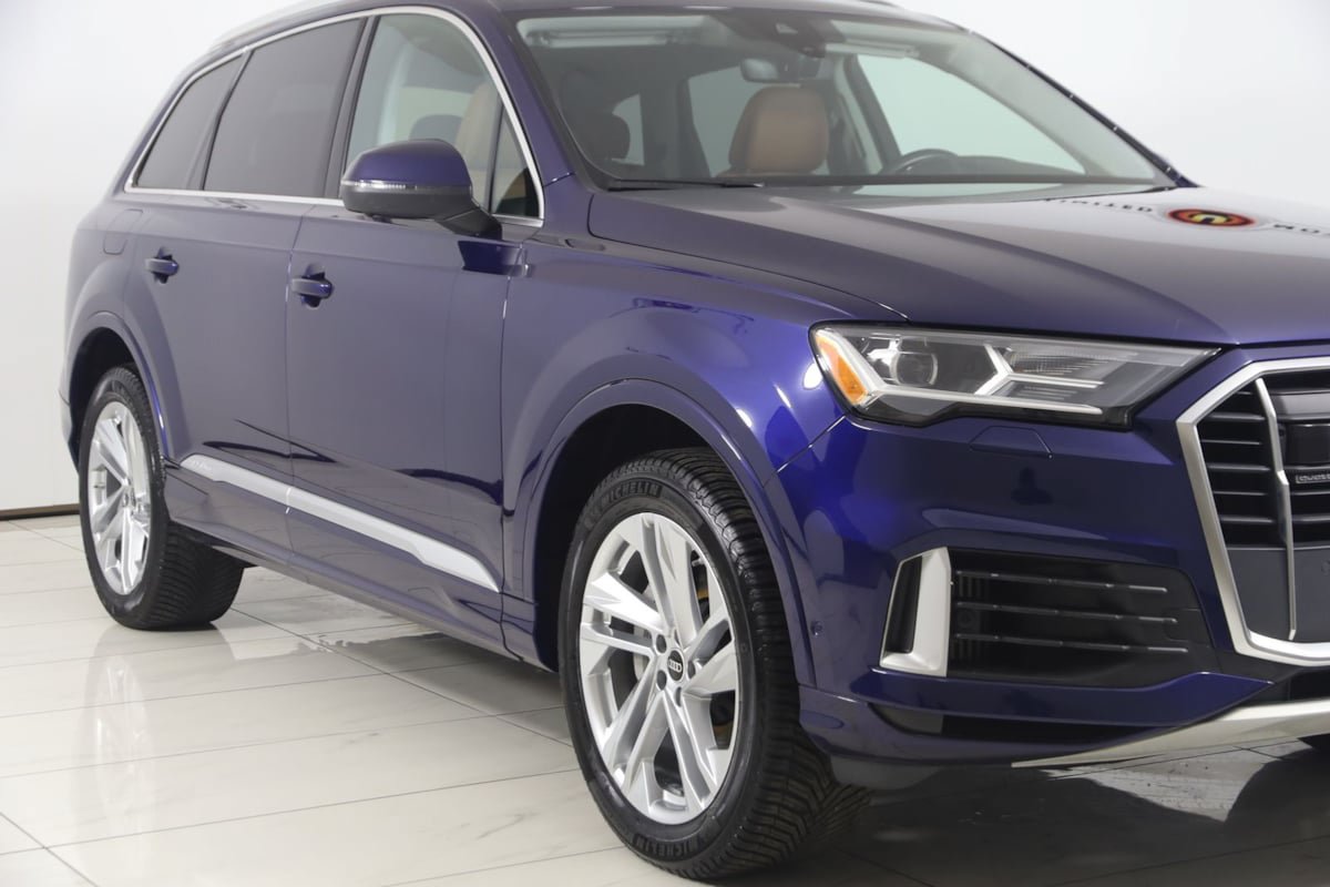 Used 2023 Audi Q7 3.0T Premium Plus w/ Premium Plus Package AWD/4WD image 39