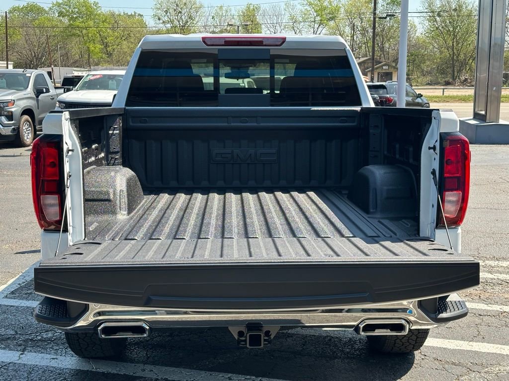 New 2026 GMC Sierra 1500 SLE image 6