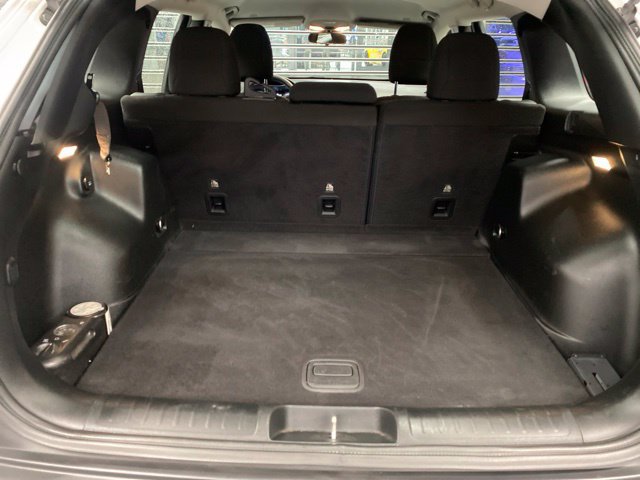 Used 2019 Jeep Cherokee Latitude FWD image 10