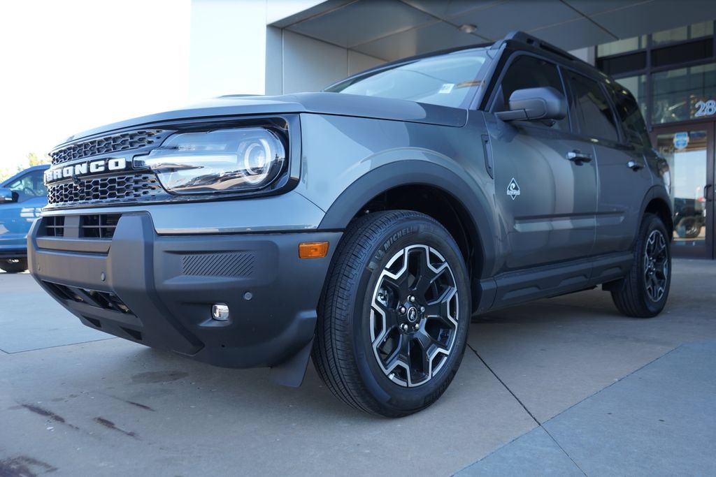 New 2026 Ford Bronco Sport Outer Banks w/ Outer Banks Tech Package+ AWD/4WD image 5