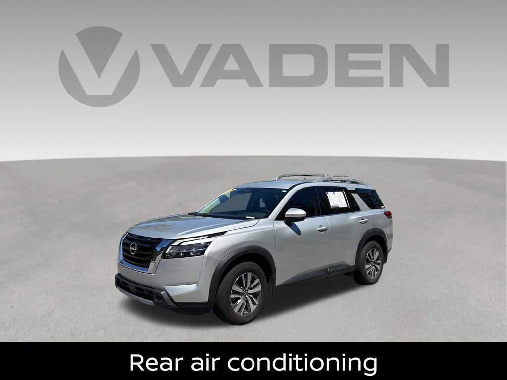 Certified 2023 Nissan Pathfinder SL AWD/4WD image 4