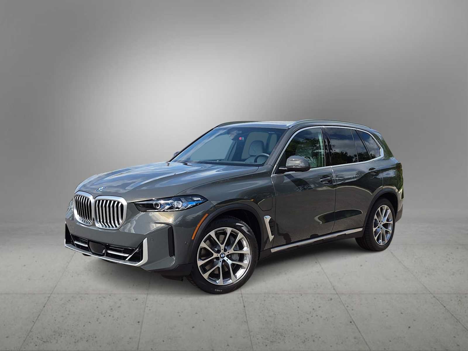 New 2026 BMW X5 xDrive50e