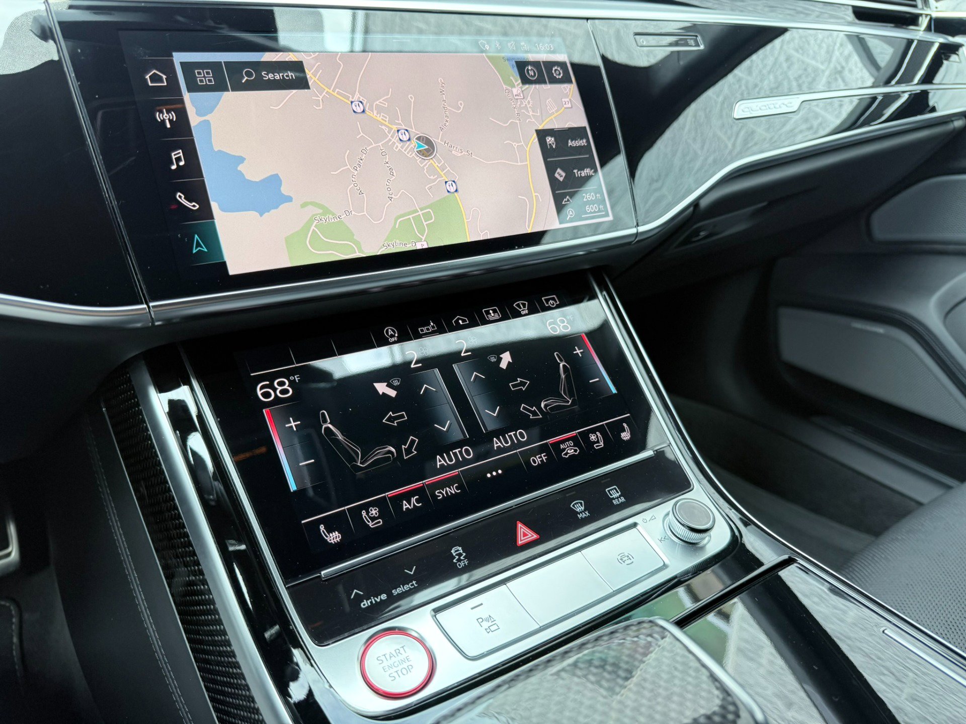 Used 2020 Audi S8 L image 24