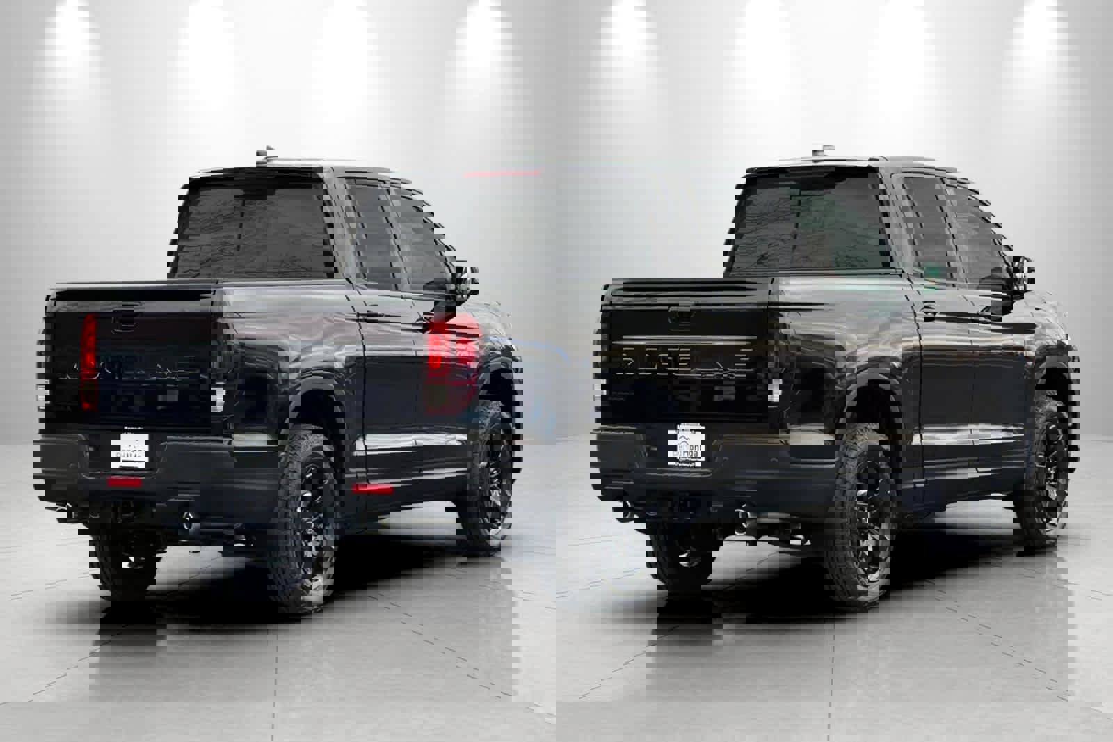 New 2026 Honda Ridgeline Black Edition image 2