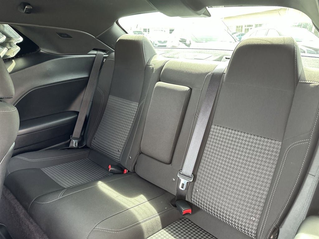 Used 2017 Dodge Challenger SXT w/ Blacktop Package image 21