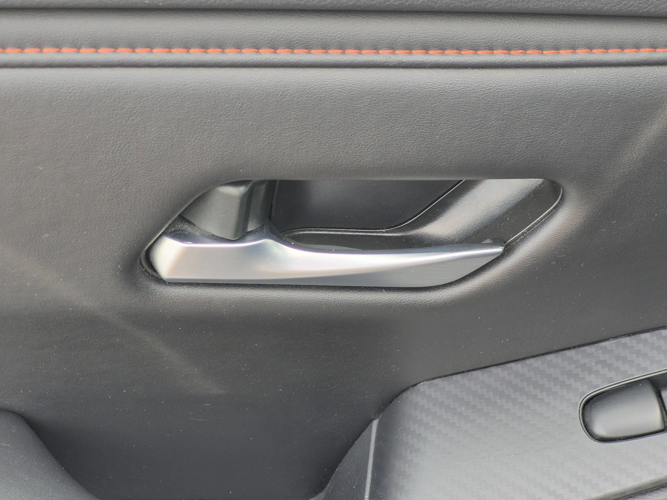 Used 2025 Nissan Sentra SR w/ SR Premium Package FWD image 27