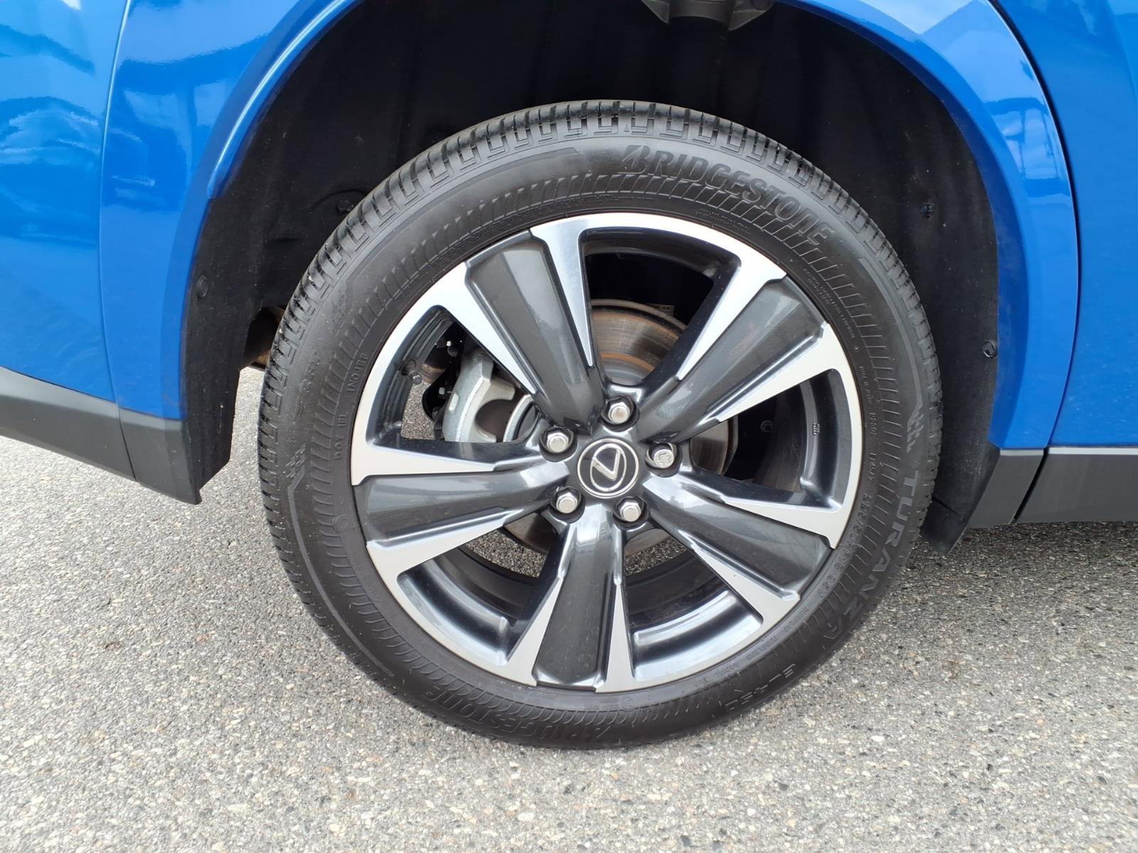 Certified 2025 Lexus UX 300h AWD w/ Accessory Package (Z1) image 8