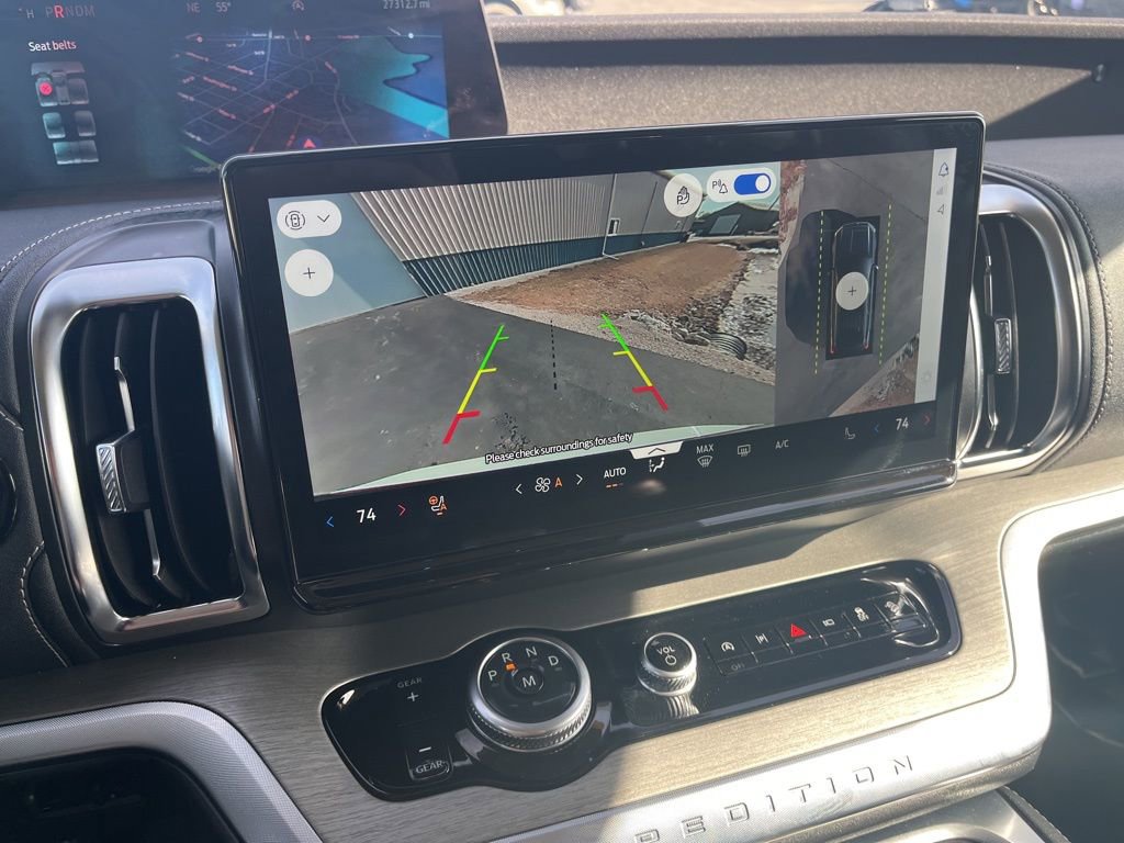 Used 2025 Ford Expedition Max Platinum image 22