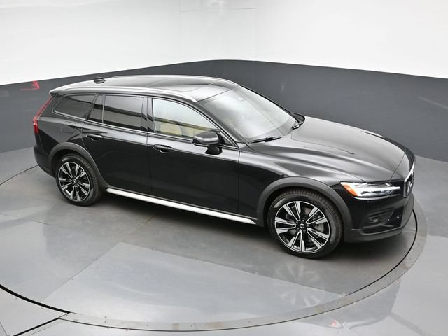 New 2026 Volvo V60 B5 Cross Country Ultra w/ Climate Package AWD/4WD image 46