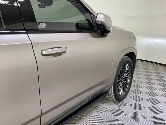 Certified 2025 Cadillac Escalade ESV Sport Platinum image 7