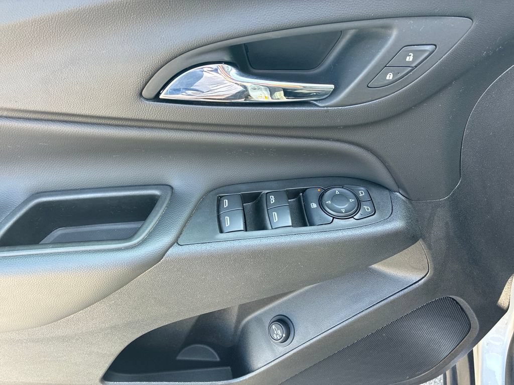 Used 2021 Chevrolet Equinox LT AWD/4WD image 12