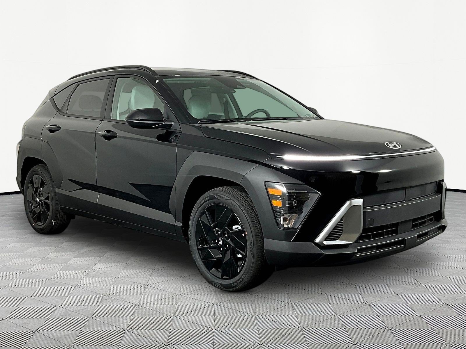 New 2027 Hyundai Kona SEL Sport FWD image 3