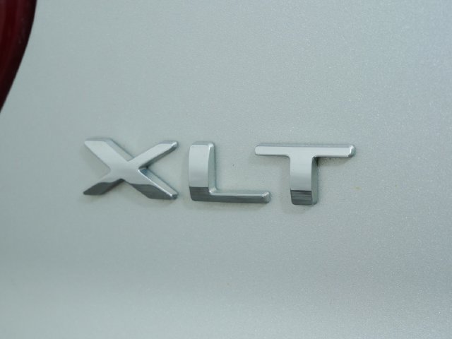 Certified 2018 Ford Explorer XLT AWD/4WD image 11