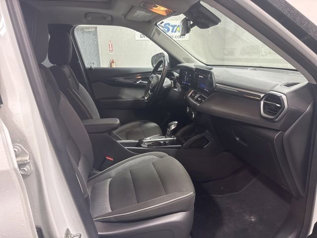 Used 2024 Chevrolet TrailBlazer LT w/ Convenience Package image 19