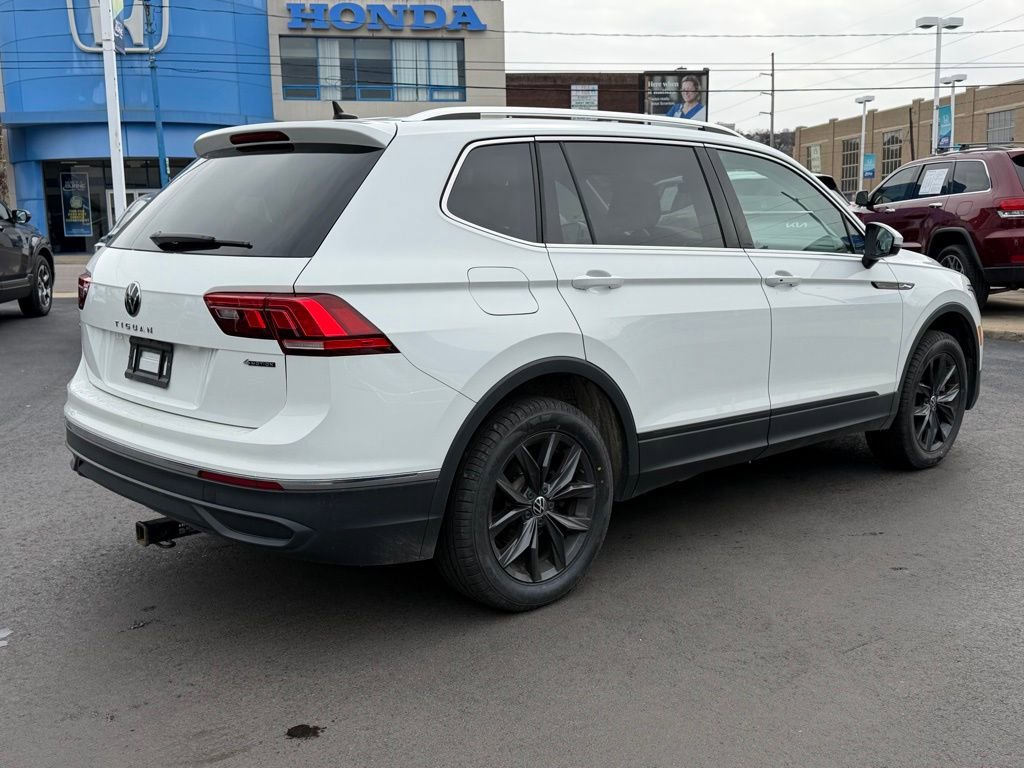 Used 2024 Volkswagen Tiguan Wolfsburg Edition image 19