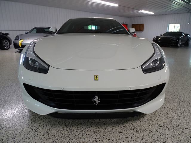 Used 2019 Ferrari GTC4Lusso image 4