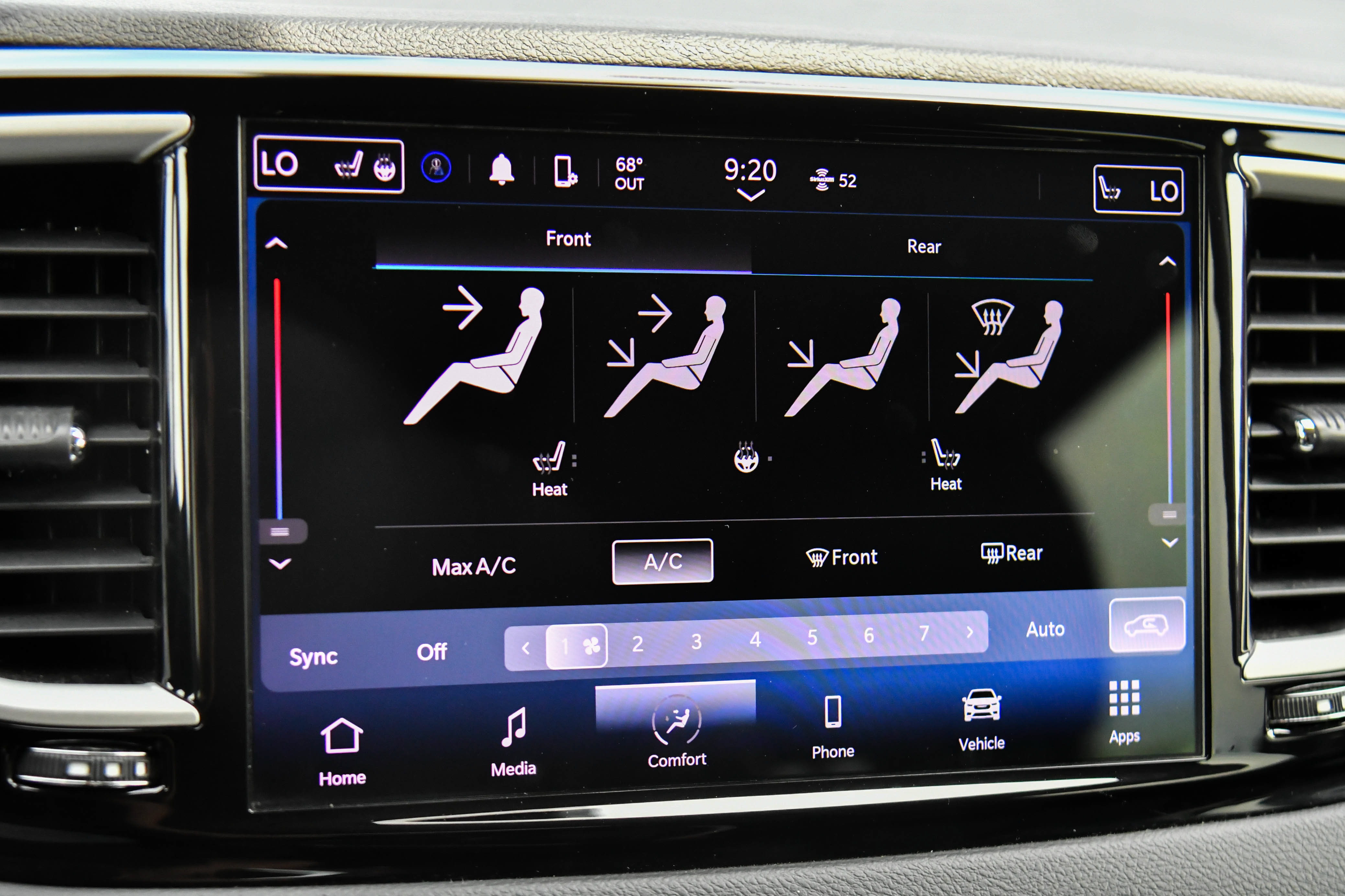 Used 2023 Chrysler Pacifica Touring-L FWD image 23