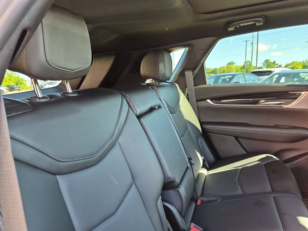Certified 2024 Cadillac XT5 Premium Luxury w/ LPO, Floor Liner Package AWD/4WD image 29