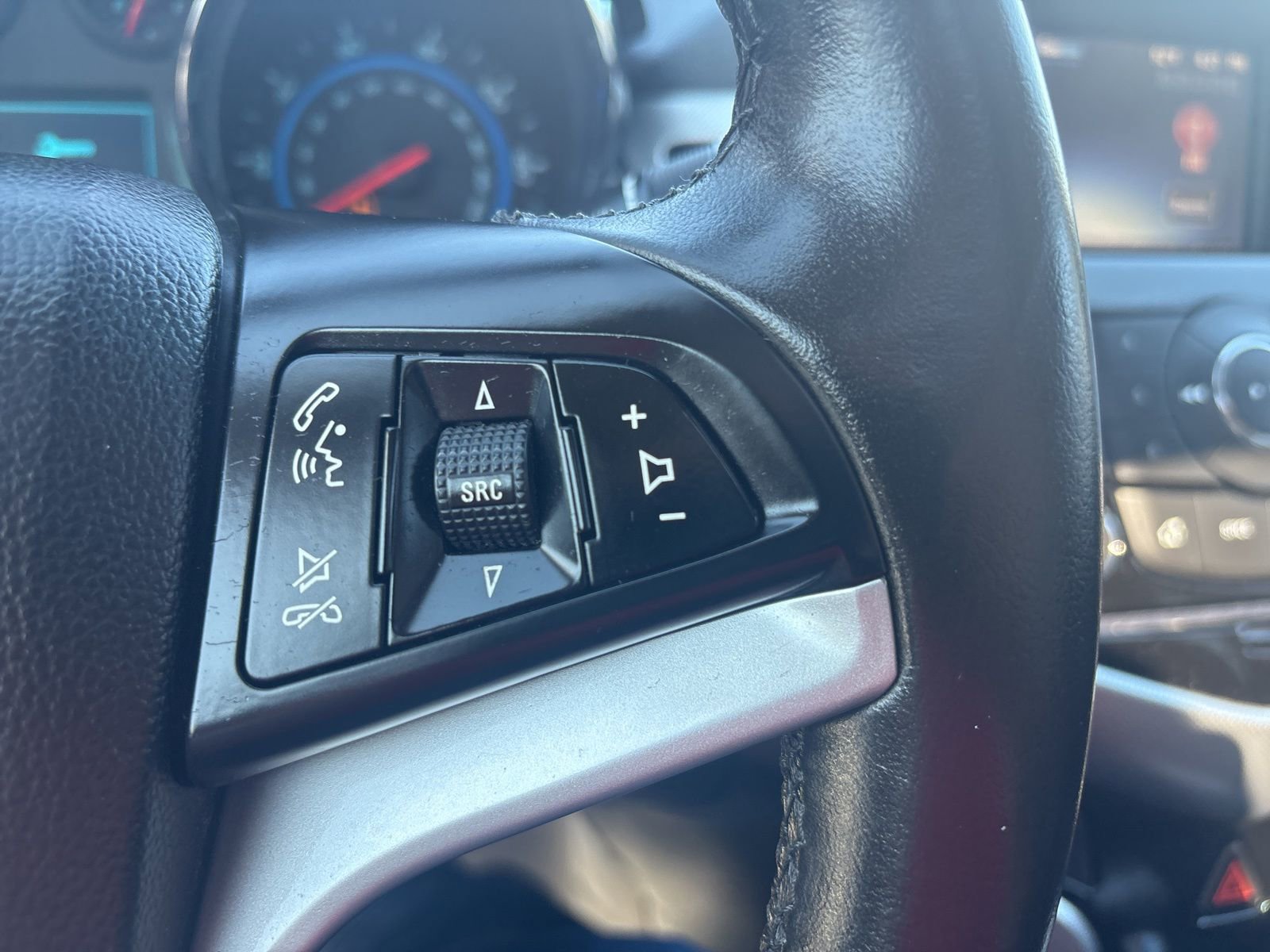 Used 2015 Chevrolet Cruze LTZ w/ Sun, Sound and Sport Package image 30