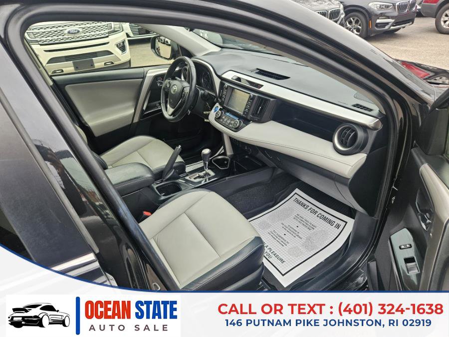 Used 2018 Toyota RAV4 Limited w/ Carpet Mat Package image 13