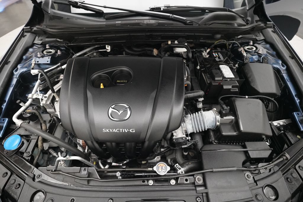 Used 2022 MAZDA MAZDA3 s FWD image 3