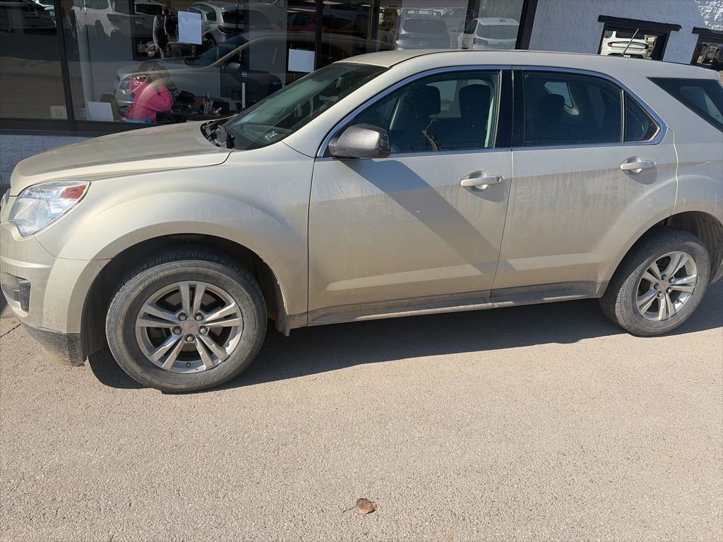 Used 2014 Chevrolet Equinox LS FWD image 2