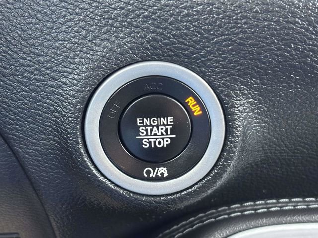 Used 2019 Dodge Challenger SXT RWD image 14
