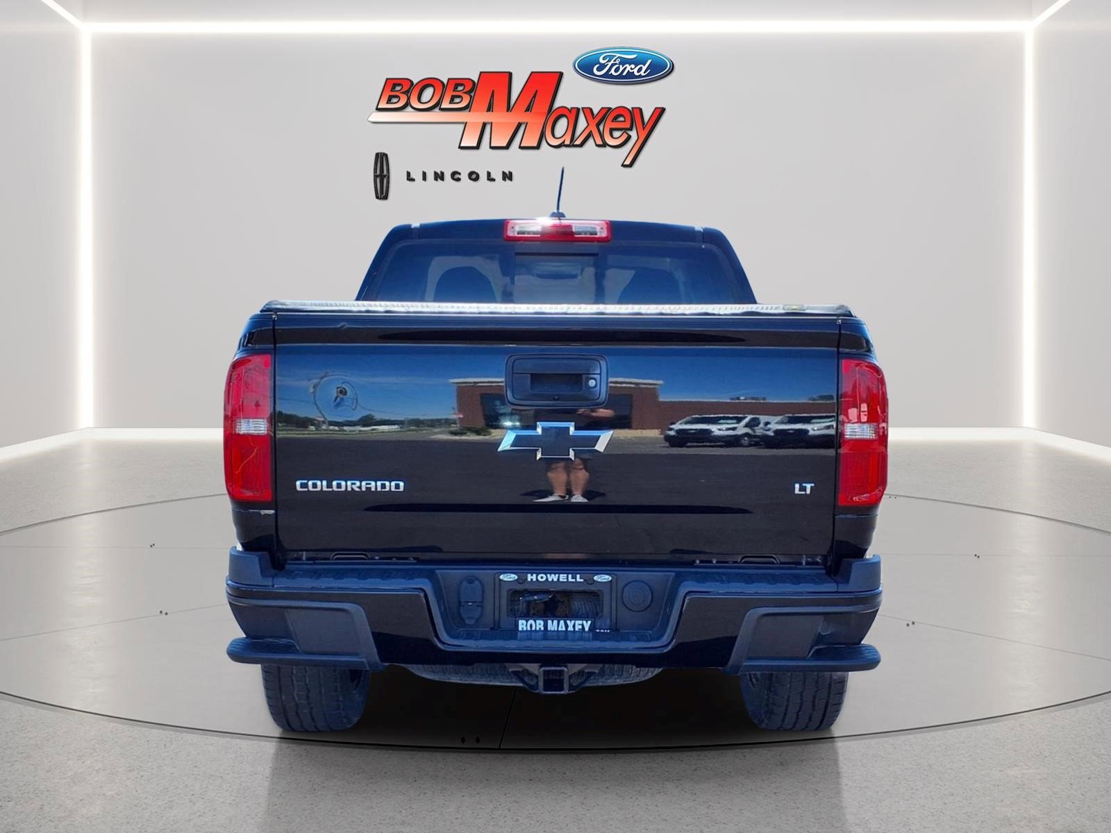 Used 2016 Chevrolet Colorado LT w/ Midnight Edition AWD/4WD image 6