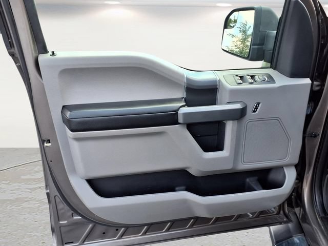 Used 2018 Ford F150 XLT w/ Equipment Group 302A Luxury AWD/4WD image 15