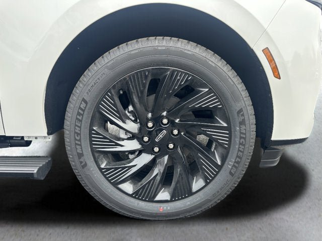 New 2026 Lincoln Navigator Reserve w/ Jet Appearance Package AWD/4WD image 8