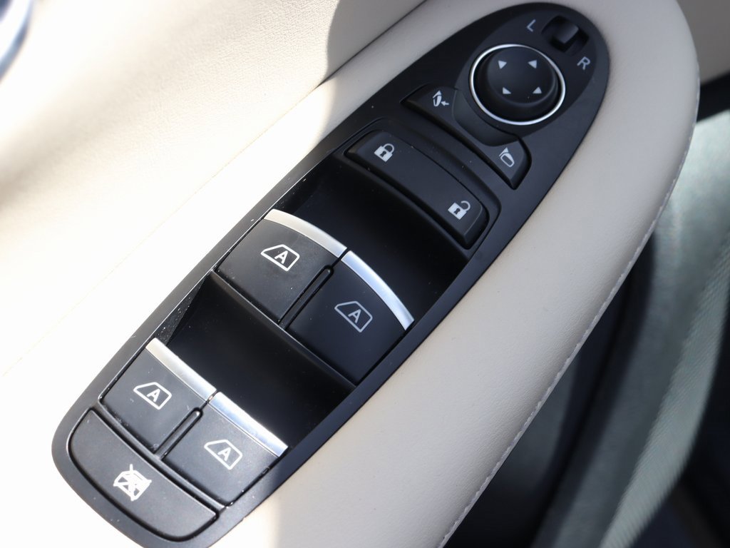 Certified 2022 INFINITI QX50 Luxe image 12