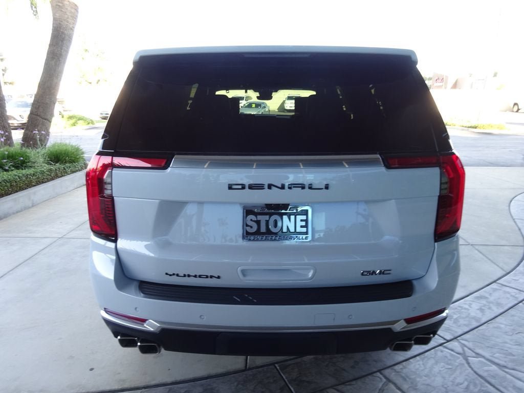 New 2026 GMC Yukon XL Denali w/ Denali Reserve Package AWD/4WD image 6